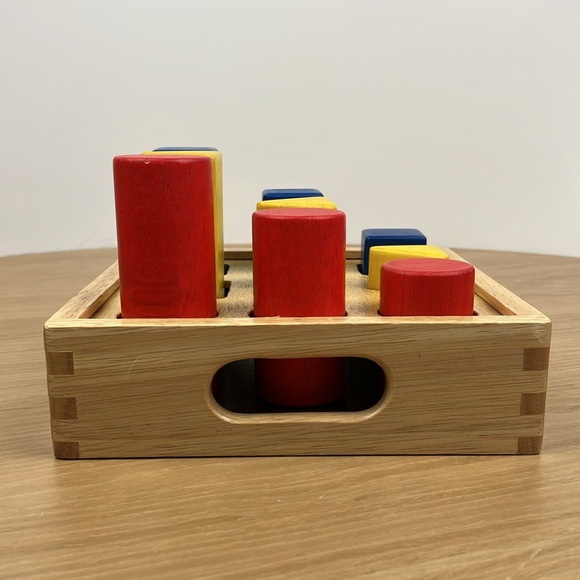 Set of 2 Plan Toys Form Board & Plan Toys Shape Fitter - Picture 4 of 12
